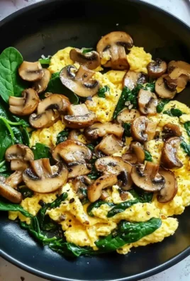 Mushroom Spinach Scrambled Eggs