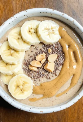 Peanut Butter Banana Smoothie Bowl