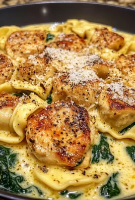 Creamy Chicken Tortellini with Spinach and Garlic Parmesan Cheese